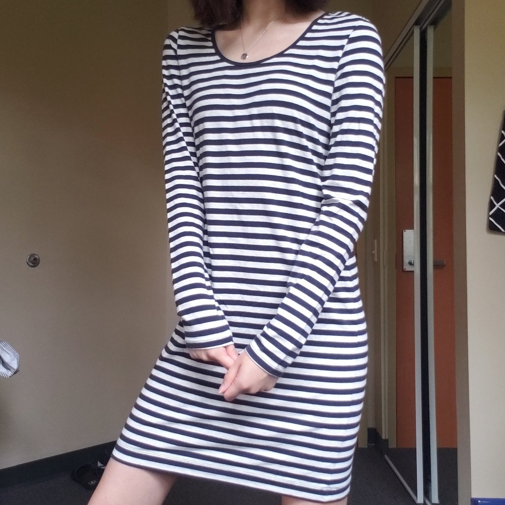 Striped Sleeved Cotton Dress | M